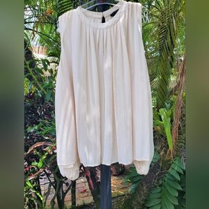 BLAQUE LABEL open shoulder long sleeve pleated shirt M